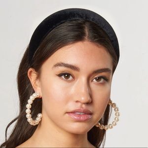 Lele Sadoughi black velvet Alice headband